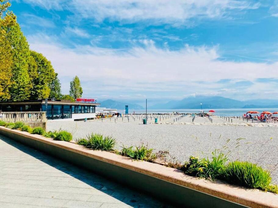 Sunshine On Garda Lake Desenzano del Garda Ngoại thất bức ảnh